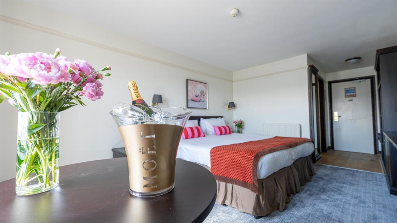 Marine Court Hotel Bangor Eksteriør billede